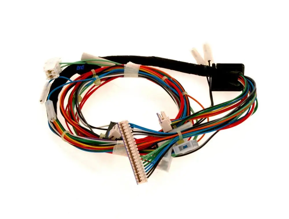 Kabelbaum von Bosch, bestehend aus mehreren bunten Drähten und Steckverbindungen, für elektrische Verbindungen und Anwendungen in technischen Geräten.